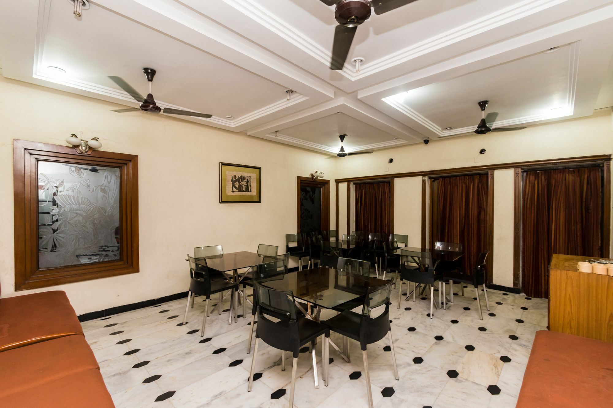 Oyo 4621 Hotel Camac Plaza 콜카타 외부 사진
